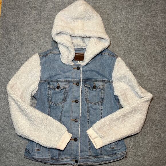 Maurices Jackets & Blazers - Maurices Women M Denim Jacket Casual Long Sleeve Blue White